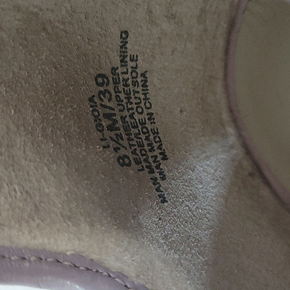 Lori Goldstein Diamond Cut Peep Toe Bootie Size 8 1/2 Liliac - Picture 8 of 8